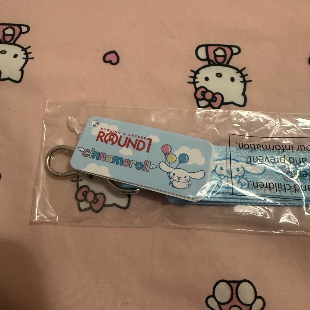 Round1 Cinnamoroll Keychain